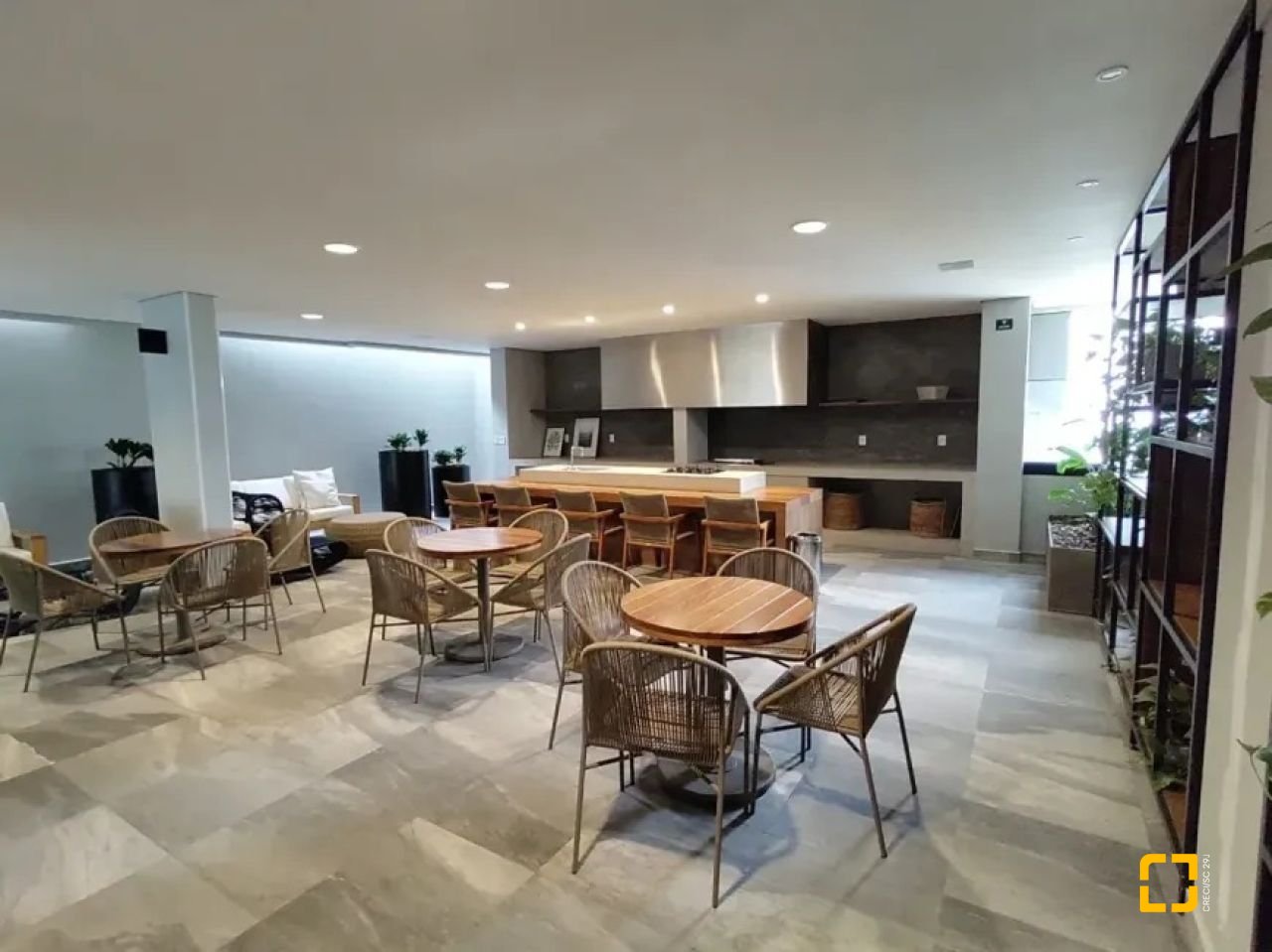 Studio com 39m², 1 quarto, 1 garagem, no bairro Centro em Florianópolis