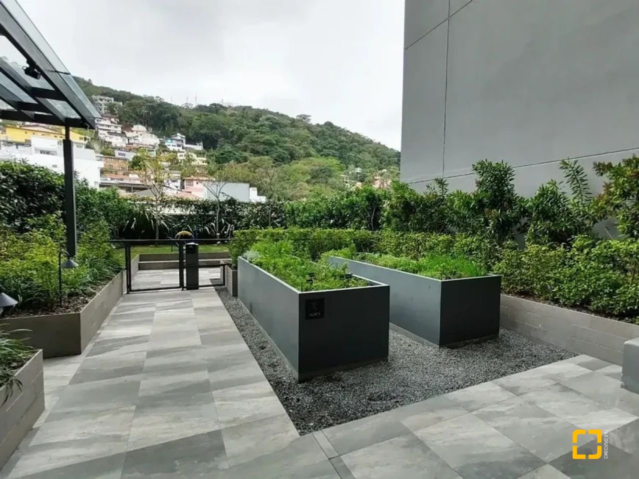 Studio com 39m², 1 quarto, 1 garagem, no bairro Centro em Florianópolis
