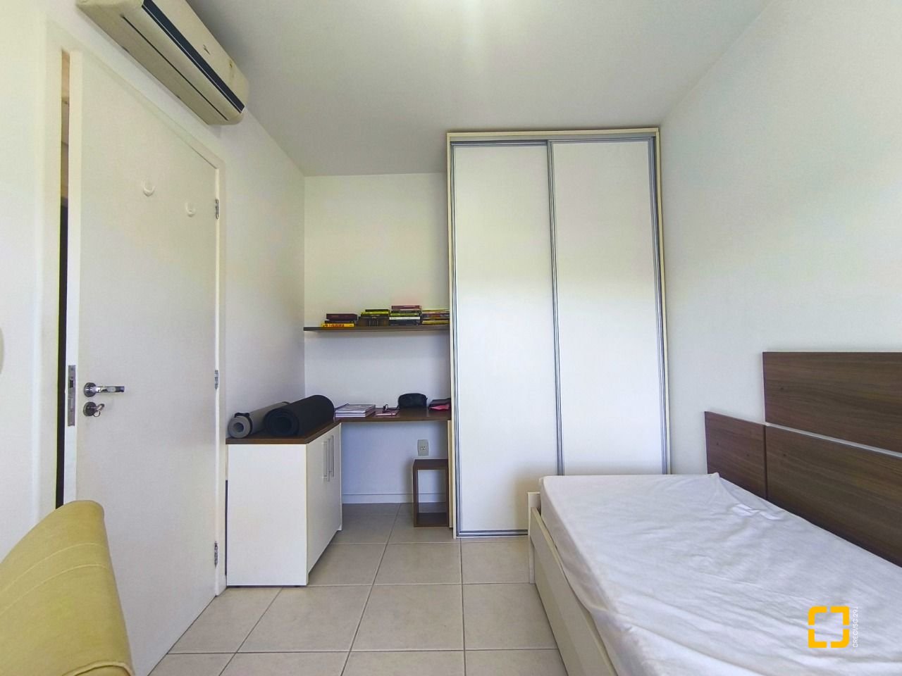 Apartamento com 103m², 4 quartos (sendo 1 suíte), 2 garagens, no bairro Itacorubi em Florianópolis