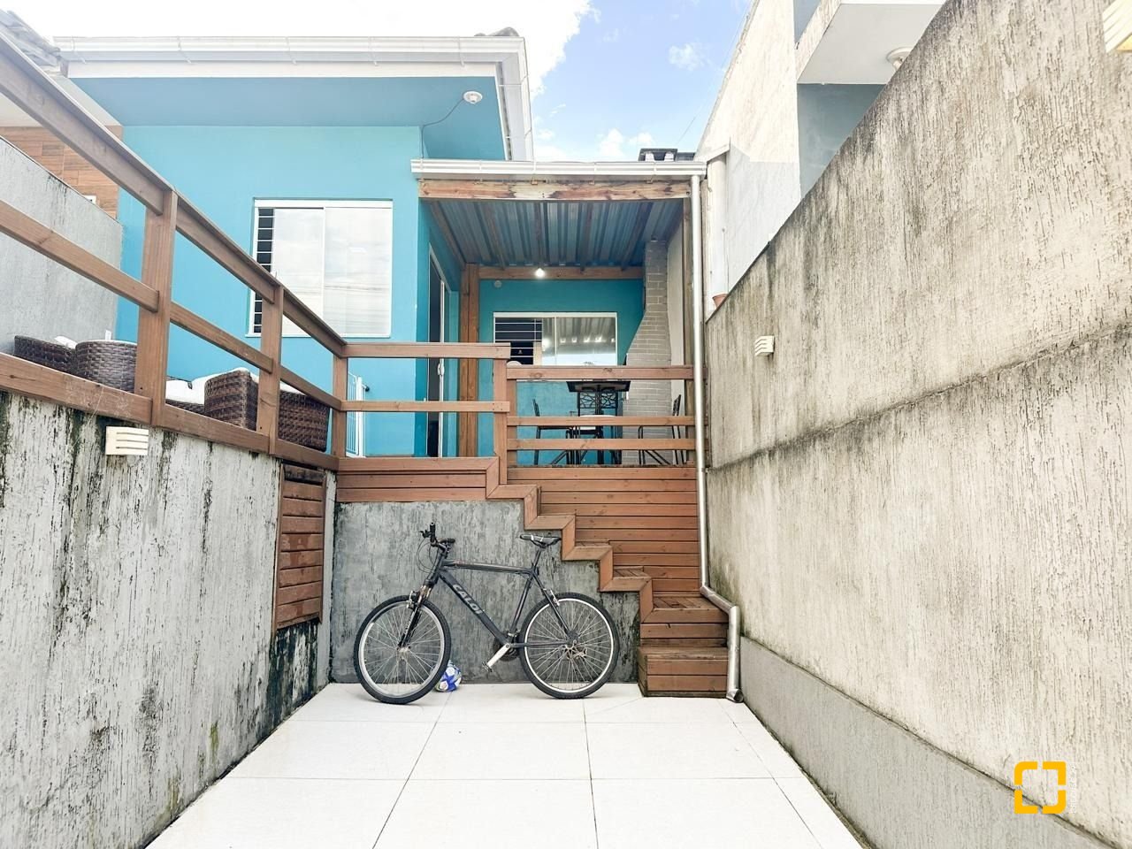 Casa com 48m², 2 quartos, 1 garagem, no bairro Bela Vista em Palhoça