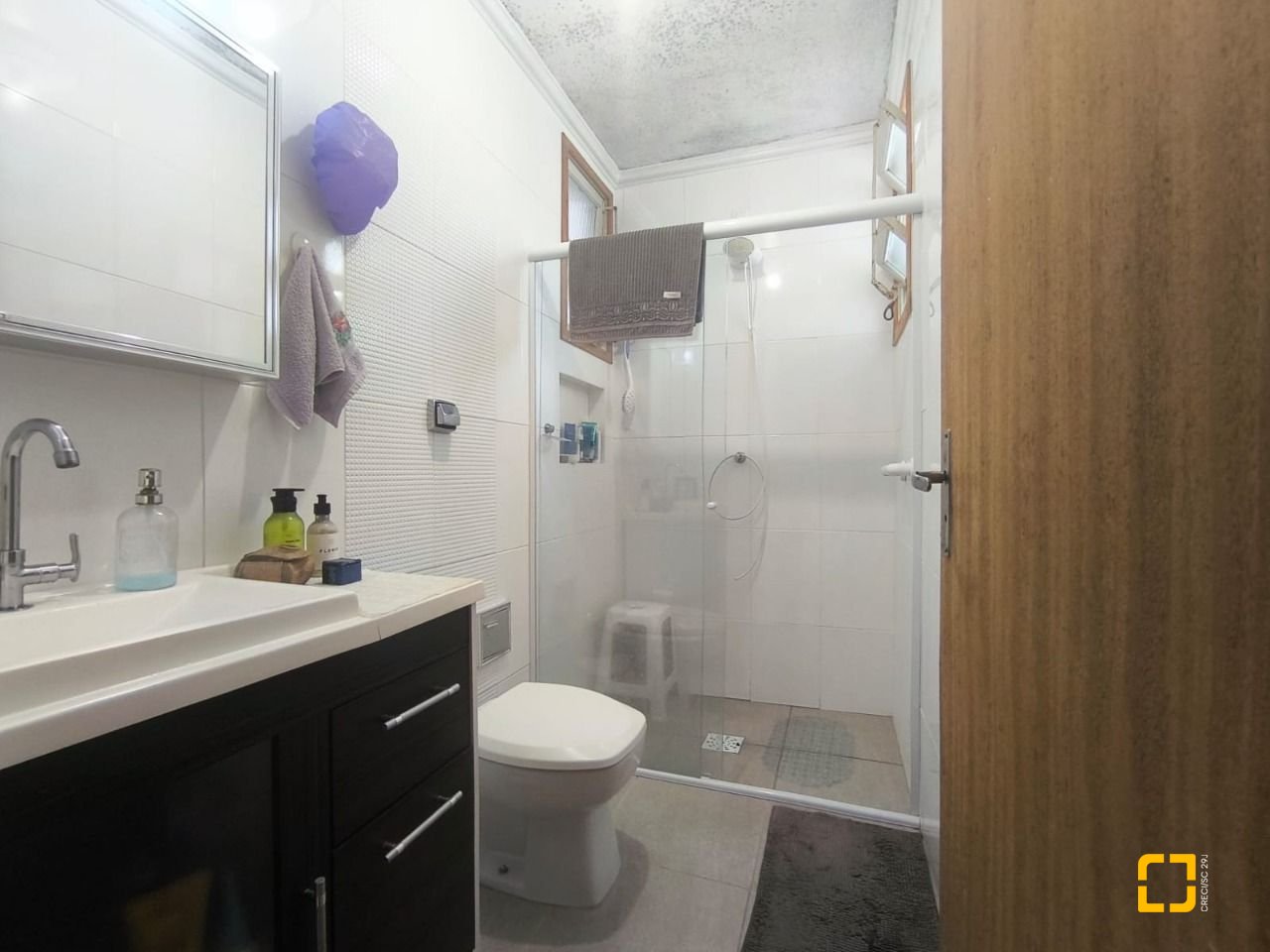 Casa com 153m², 3 quartos (sendo 1 suíte), no bairro Parque São Jorge em Florianópolis