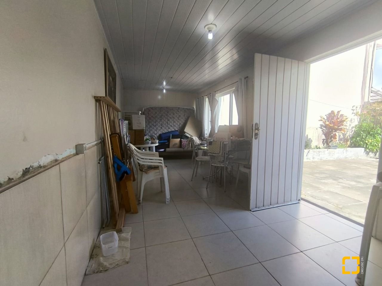 Casa com 153m², 3 quartos (sendo 1 suíte), no bairro Parque São Jorge em Florianópolis