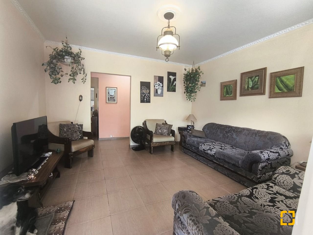 Casa com 153m², 3 quartos (sendo 1 suíte), no bairro Parque São Jorge em Florianópolis