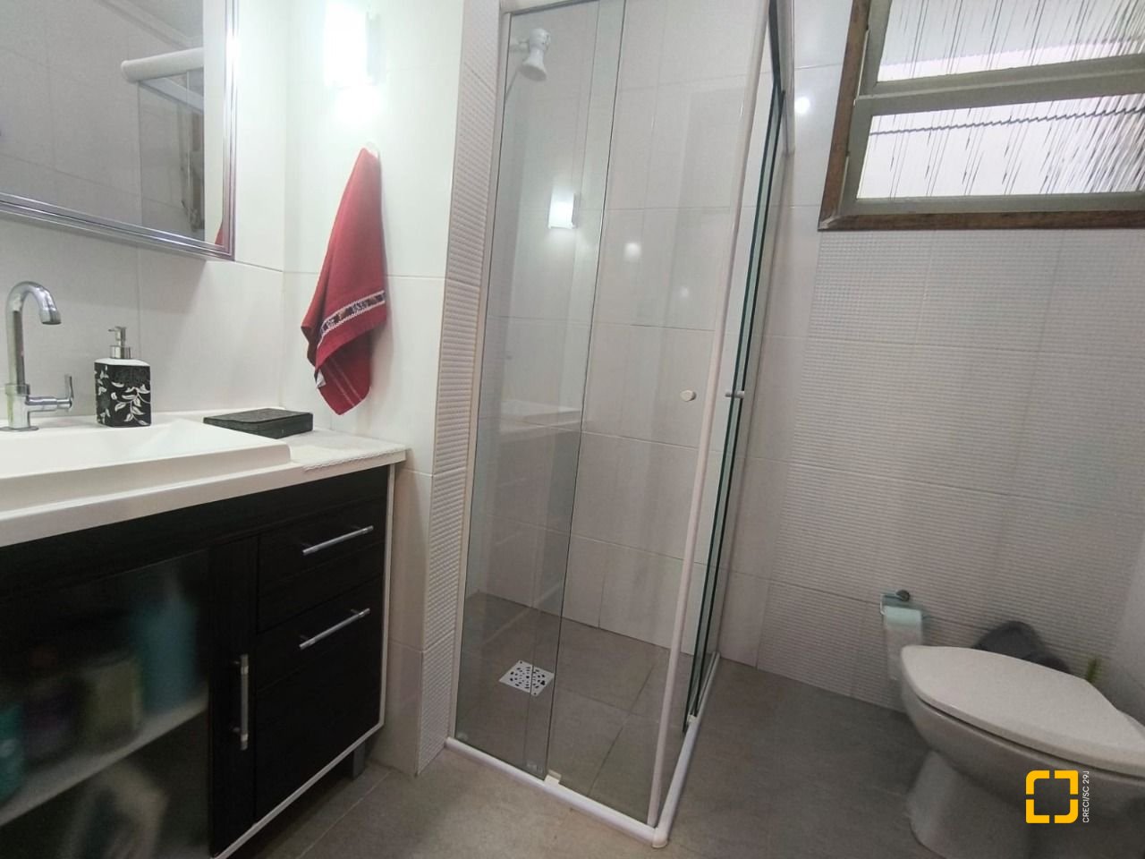 Casa com 153m², 3 quartos (sendo 1 suíte), no bairro Parque São Jorge em Florianópolis