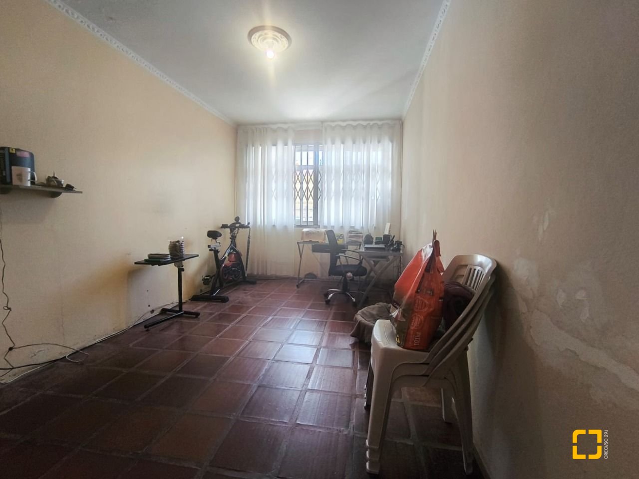 Casa com 153m², 3 quartos (sendo 1 suíte), no bairro Parque São Jorge em Florianópolis