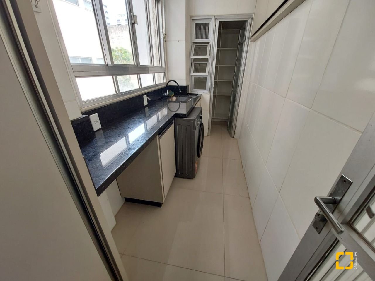 Apartamento com 95m², 3 quartos, 1 garagem, no bairro Centro em Florianópolis