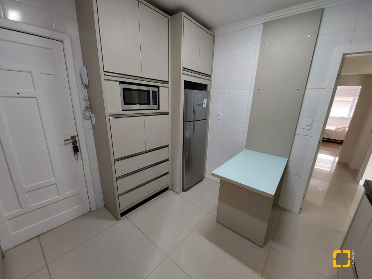 Apartamento com 95m², 3 quartos, 1 garagem, no bairro Centro em Florianópolis