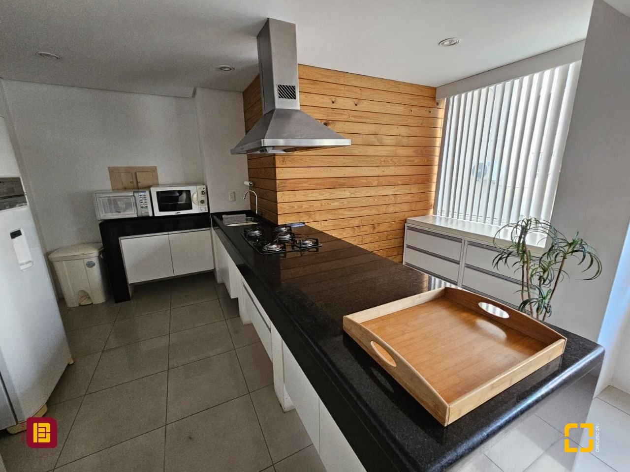 Apartamento com 95m², 3 quartos, 1 garagem, no bairro Centro em Florianópolis