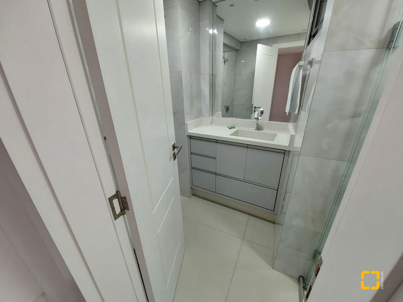 Apartamento com 95m², 3 quartos, 1 garagem, no bairro Centro em Florianópolis
