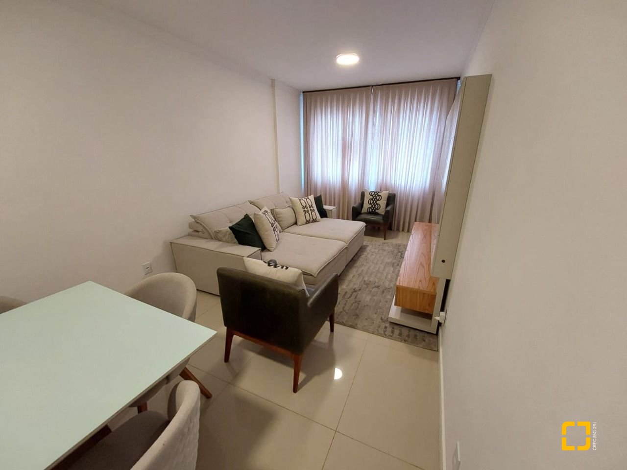 Apartamento com 95m², 3 quartos, 1 garagem, no bairro Centro em Florianópolis