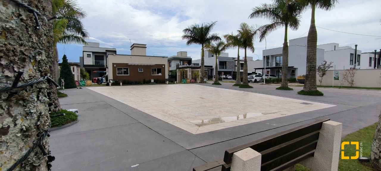 Casa de Condomínio com 150m², 4 quartos (sendo 1 suíte), 2 garagens, no bairro Beira Rio em Biguaçu
