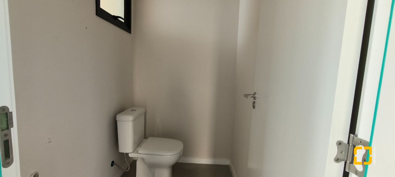 Casa de Condomínio com 150m², 4 quartos (sendo 1 suíte), 2 garagens, no bairro Beira Rio em Biguaçu