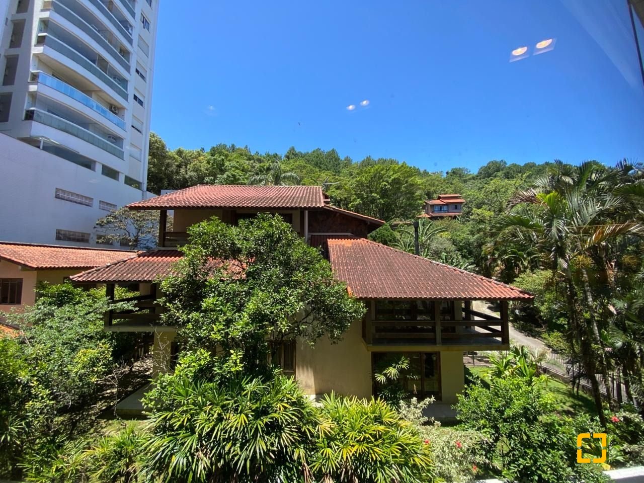 Apartamento com 90m², 5 quartos (sendo 1 suíte), 2 garagens, no bairro João Paulo em Florianópolis