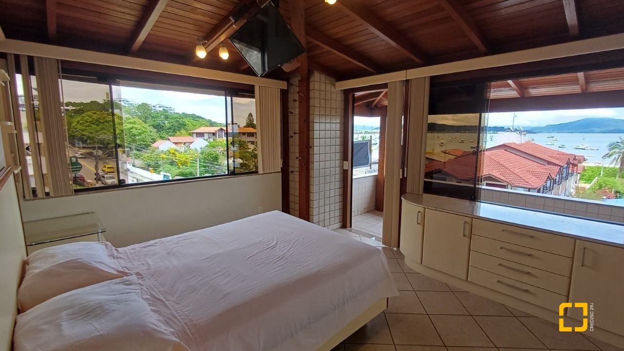 Cobertura com 108m², 3 quartos (sendo 1 suíte), 1 garagem, no bairro Jurerê em Florianópolis