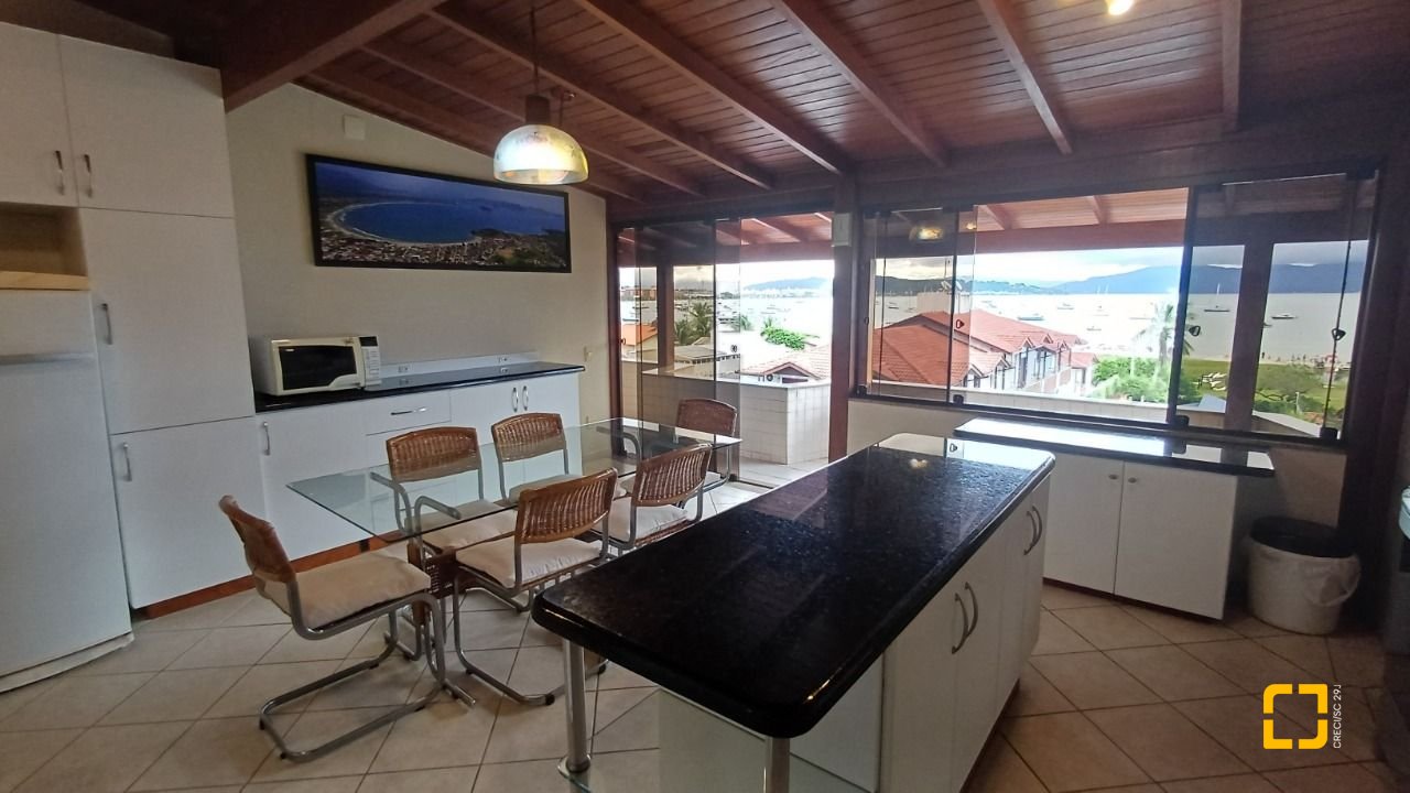 Cobertura com 108m², 3 quartos (sendo 1 suíte), 1 garagem, no bairro Jurerê em Florianópolis