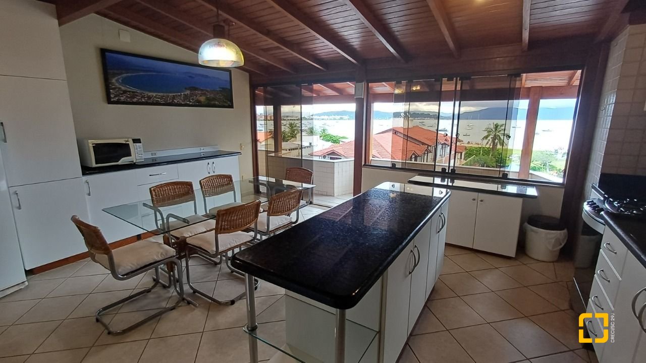 Cobertura com 108m², 3 quartos (sendo 1 suíte), 1 garagem, no bairro Jurerê em Florianópolis
