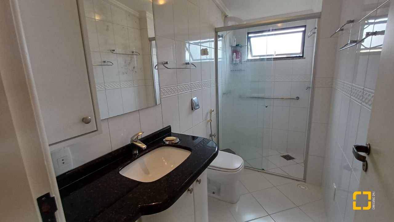 Cobertura com 108m², 3 quartos (sendo 1 suíte), 1 garagem, no bairro Jurerê em Florianópolis
