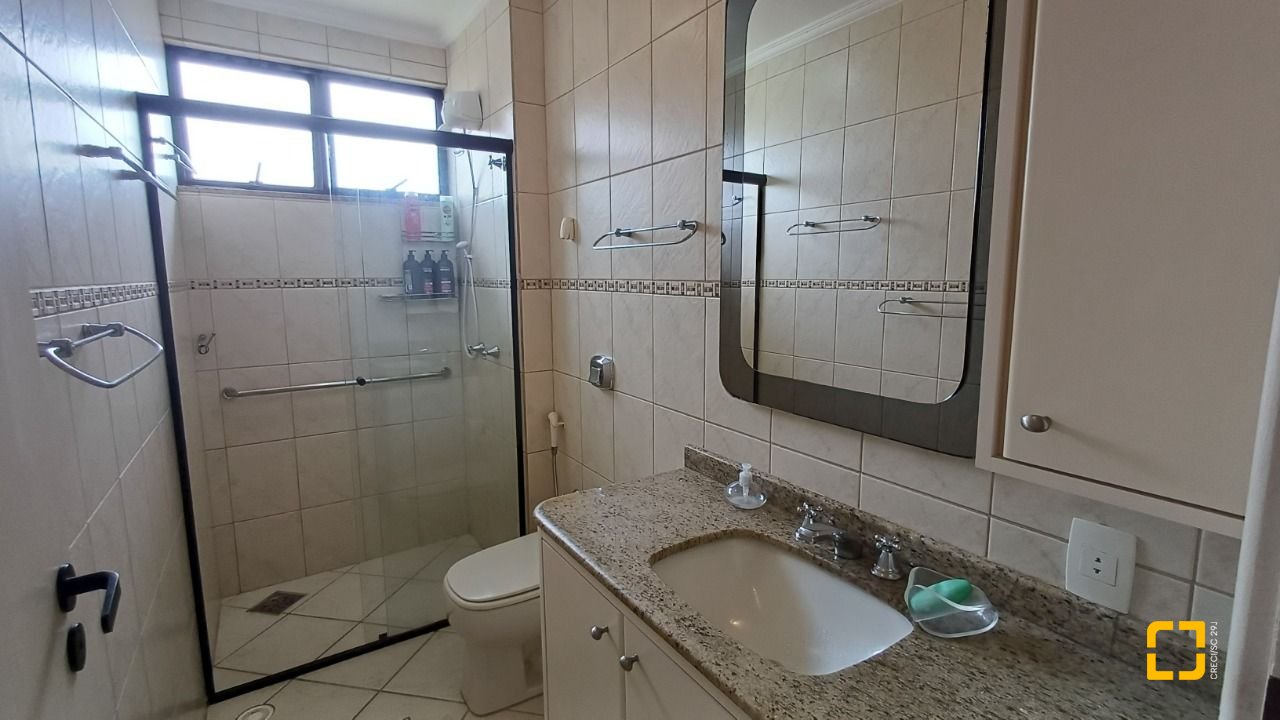 Cobertura com 108m², 3 quartos (sendo 1 suíte), 1 garagem, no bairro Jurerê em Florianópolis