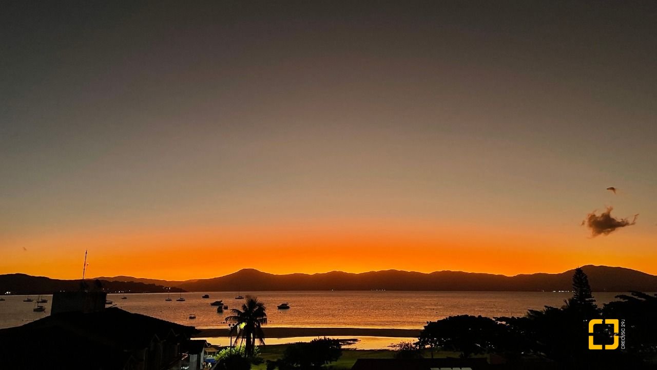 Cobertura com 108m², 3 quartos (sendo 1 suíte), 1 garagem, no bairro Jurerê em Florianópolis