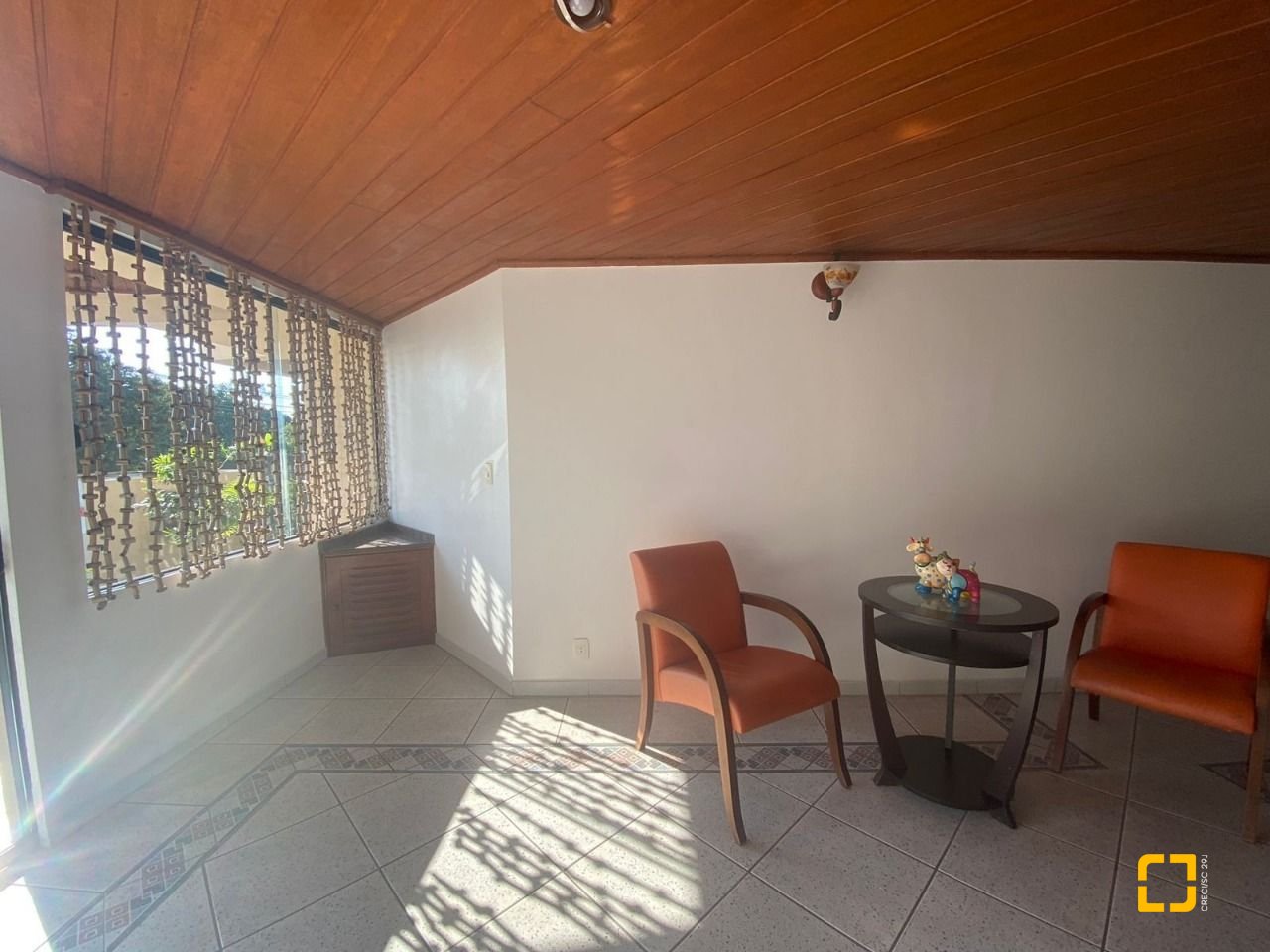 Cobertura com 108m², 3 quartos (sendo 1 suíte), 1 garagem, no bairro Jurerê em Florianópolis