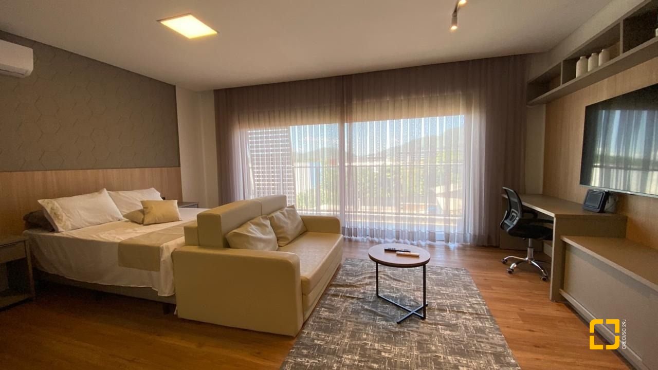 Studio com 48m², 1 quarto (sendo 1 suíte), 1 garagem, no bairro Saco Grande em Florianópolis