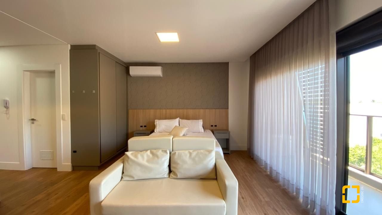 Studio com 48m², 1 quarto (sendo 1 suíte), 1 garagem, no bairro Saco Grande em Florianópolis