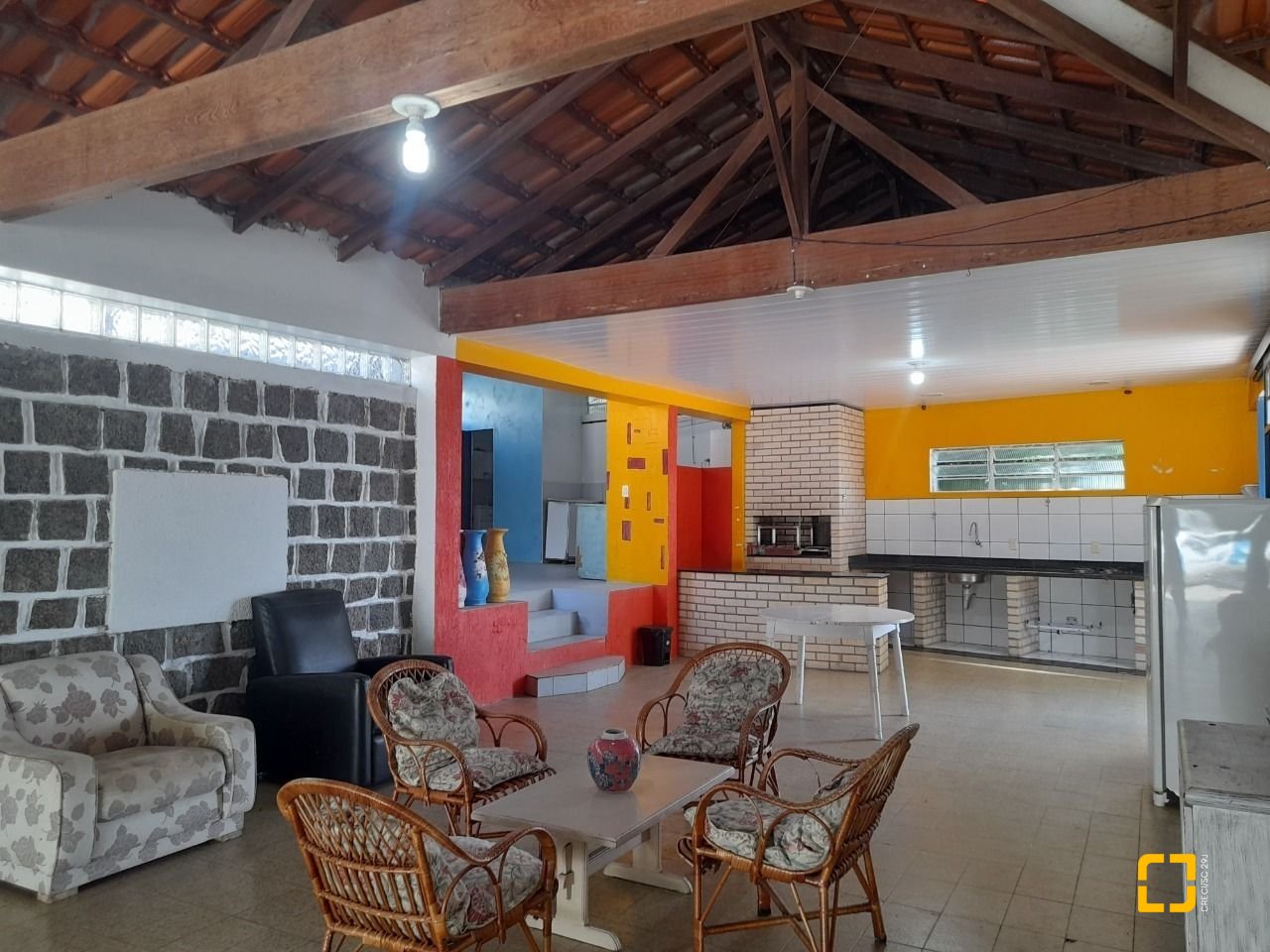 Casa com 340m², 4 garagens, no bairro Jardim Janaina em Biguaçu