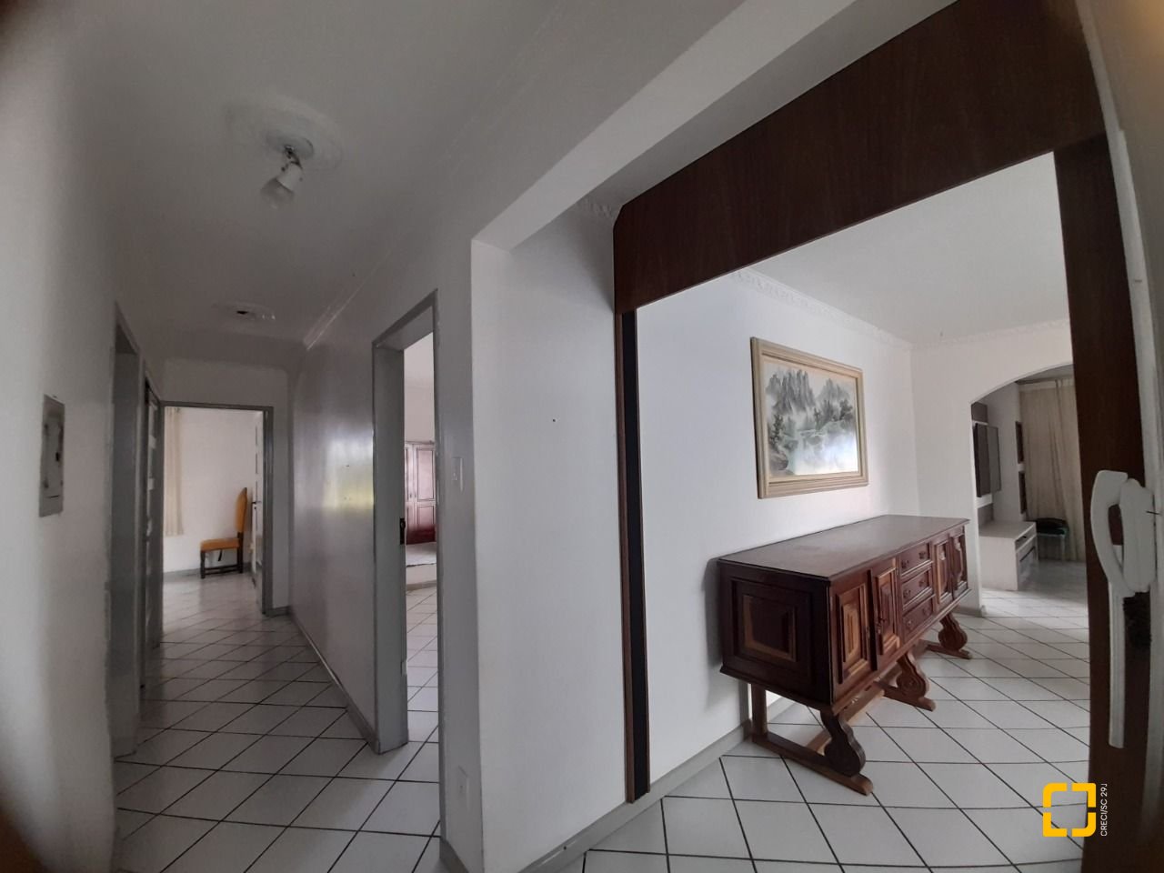 Casa com 340m², 4 garagens, no bairro Jardim Janaina em Biguaçu