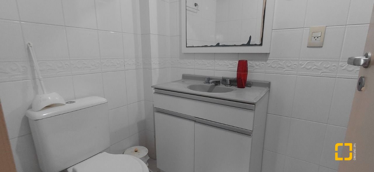 Apartamento com 80m², 3 quartos (sendo 1 suíte), 1 garagem, no bairro Trindade em Florianópolis