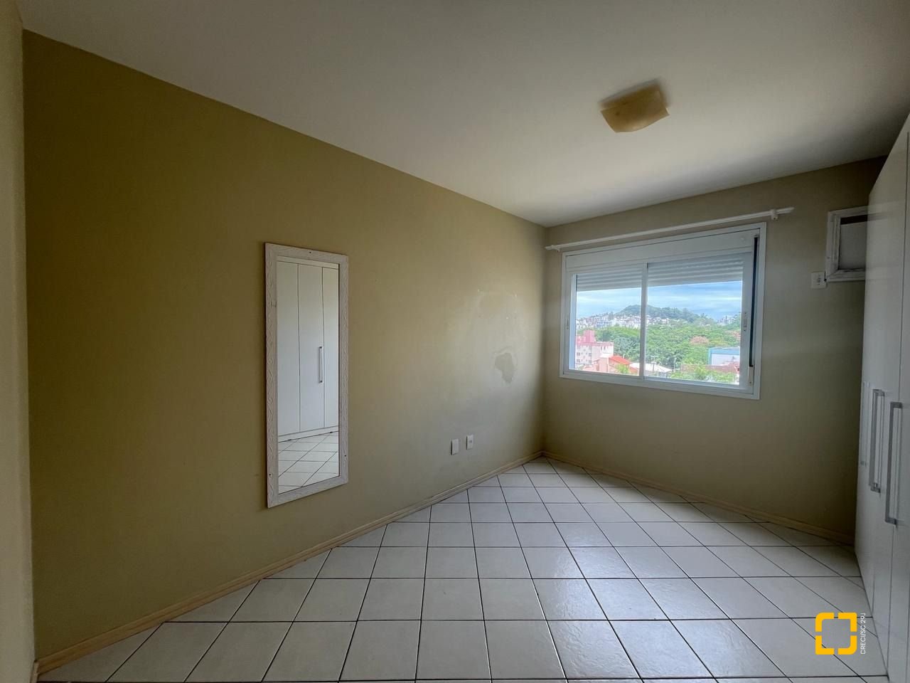 Apartamento com 80m², 3 quartos (sendo 1 suíte), 1 garagem, no bairro Trindade em Florianópolis