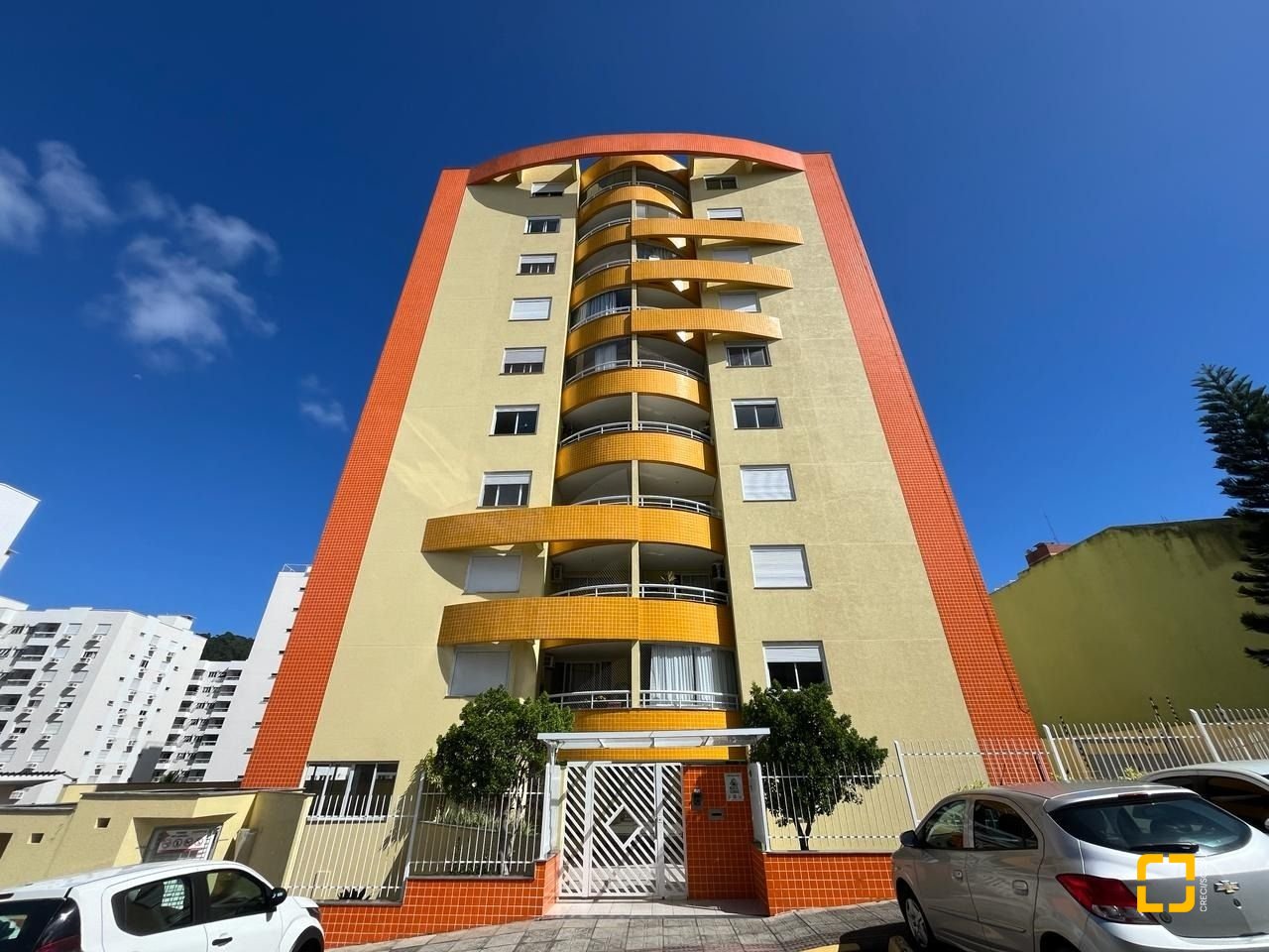 Apartamento com 80m², 3 quartos (sendo 1 suíte), 1 garagem, no bairro Trindade em Florianópolis