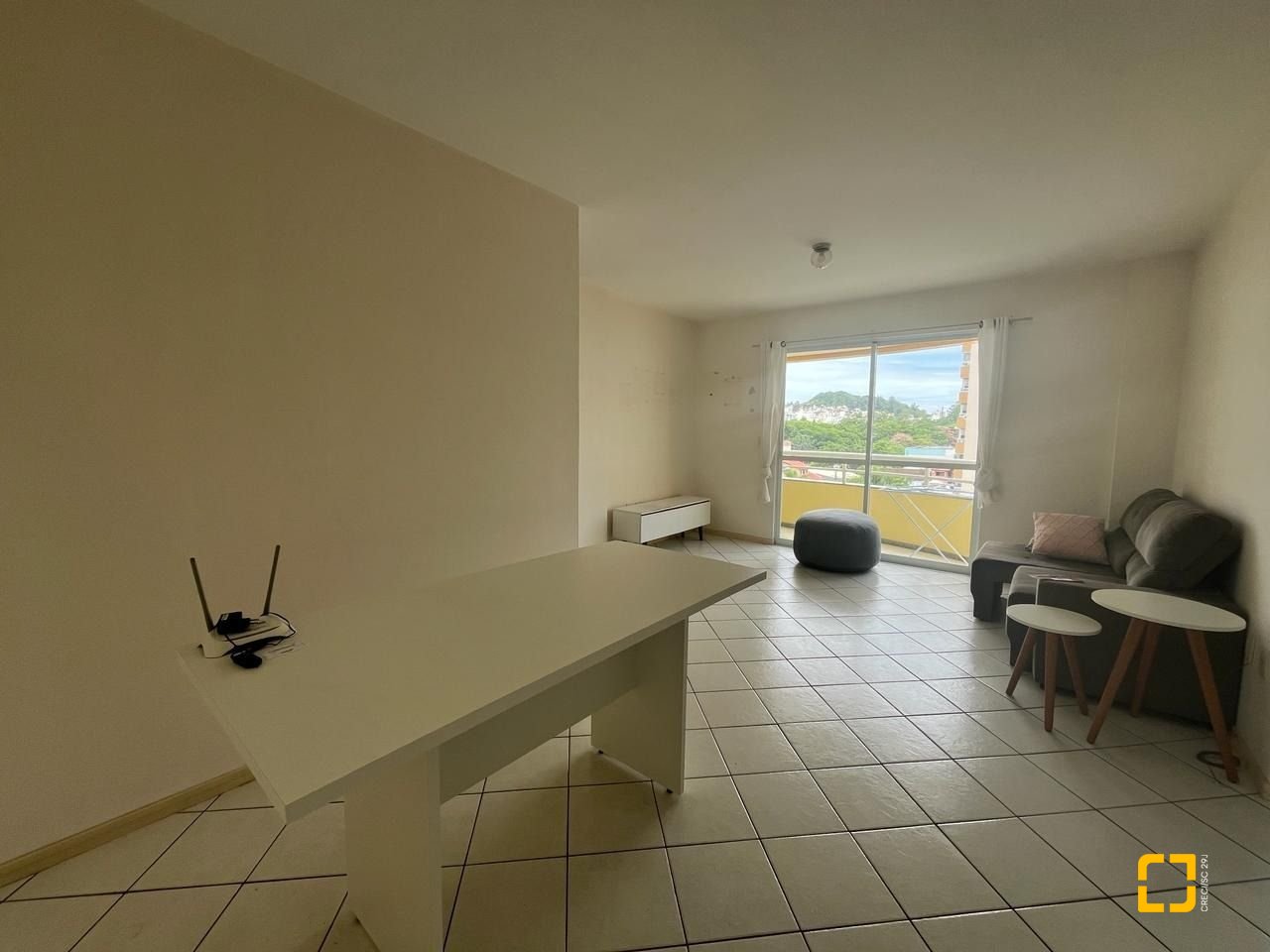 Apartamento com 80m², 3 quartos (sendo 1 suíte), 1 garagem, no bairro Trindade em Florianópolis