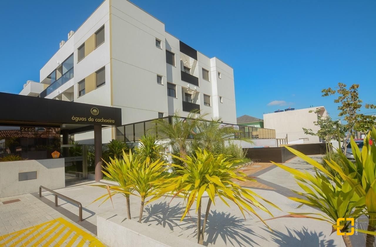 Apartamento com 71m², 3 quartos (sendo 1 suíte), 1 garagem, no bairro Cachoeira do Bom Jesus em Florianópolis