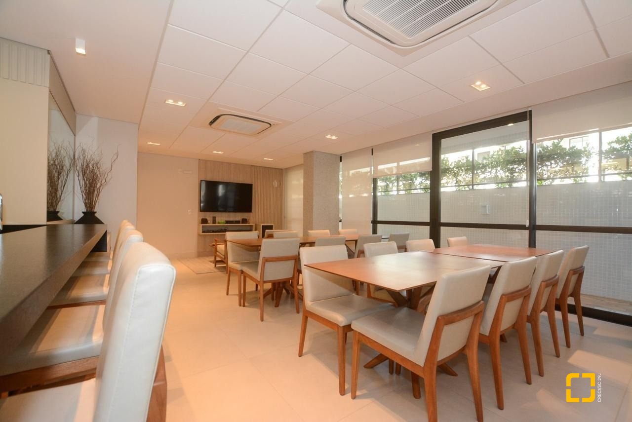 Apartamento com 71m², 3 quartos (sendo 1 suíte), 1 garagem, no bairro Cachoeira do Bom Jesus em Florianópolis