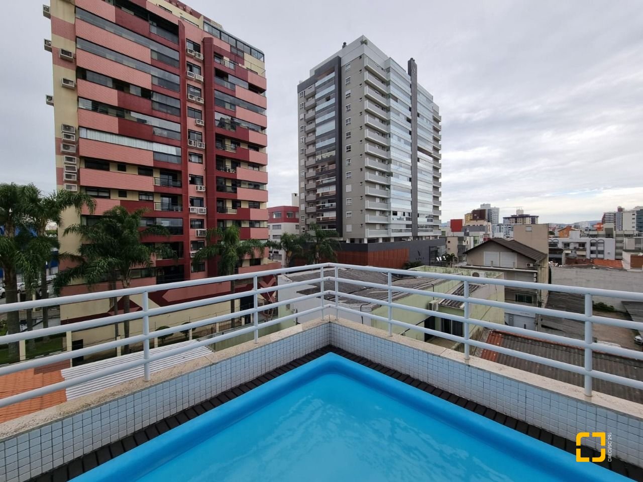 Apartamento com 190m², 4 quartos (sendo 1 suíte), 2 garagens, no bairro Kobrasol em São José