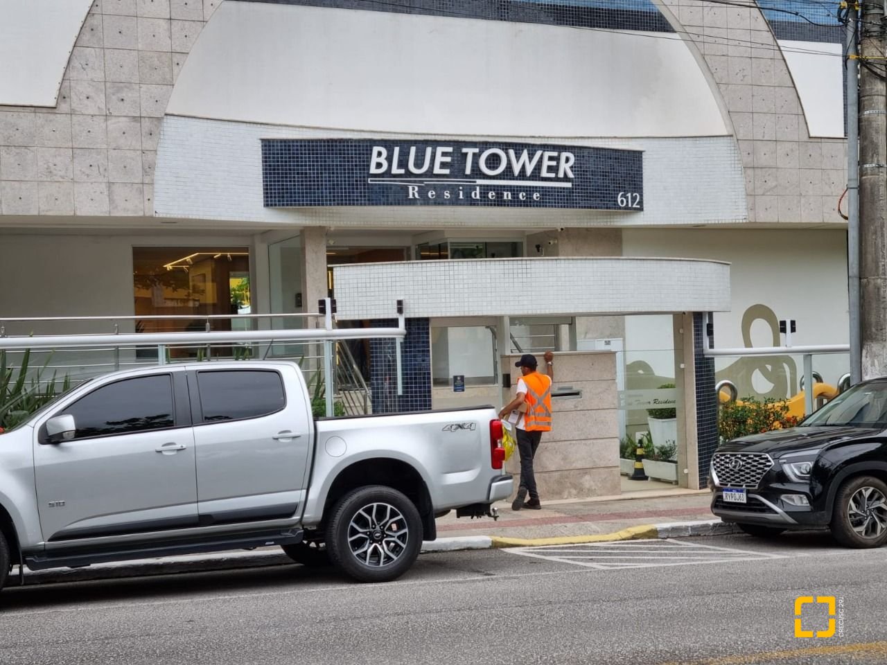 Apartamento com 190m², 4 quartos (sendo 1 suíte), 2 garagens, no bairro Kobrasol em São José