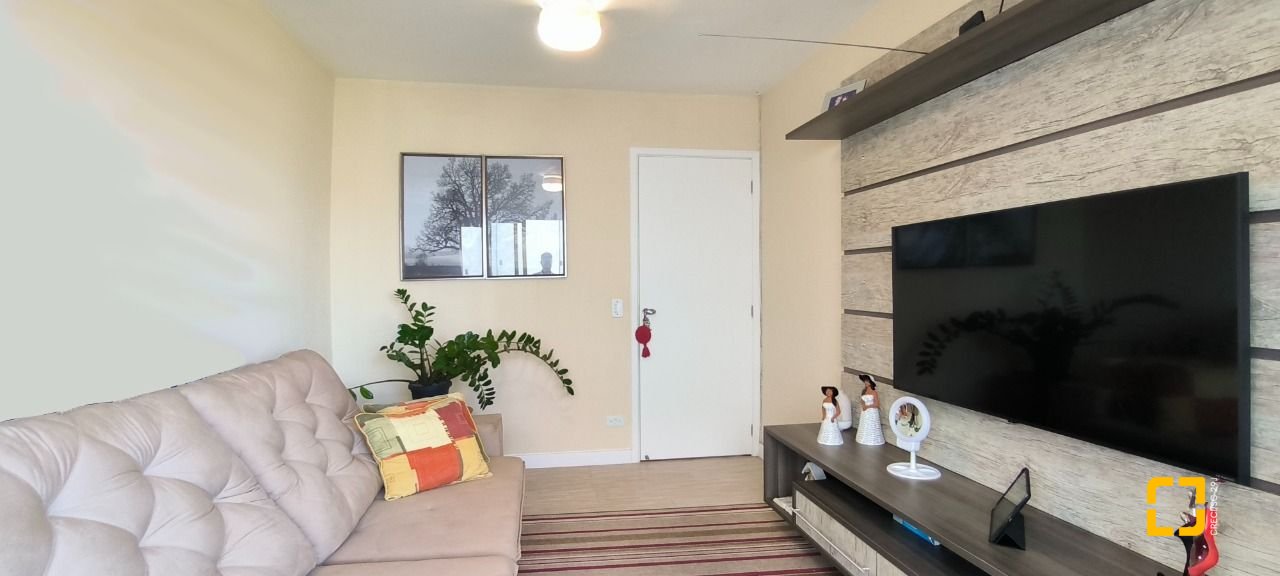 Cobertura com 161m², 3 quartos (sendo 2 suítes), 2 garagens, no bairro Balneário em Florianópolis