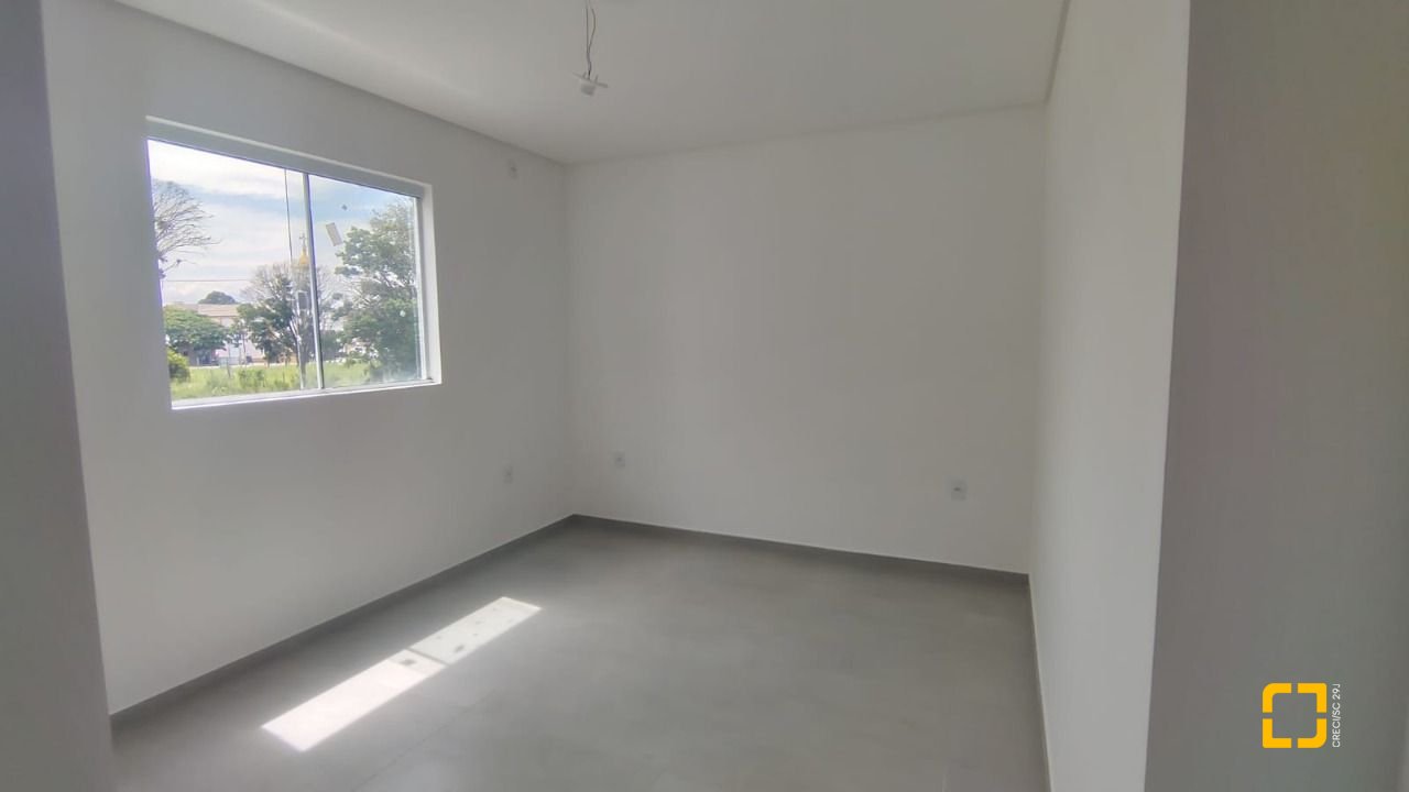 Casa com 90m², 4 quartos (sendo 2 suítes), 1 garagem, no bairro Ingleses em Florianópolis