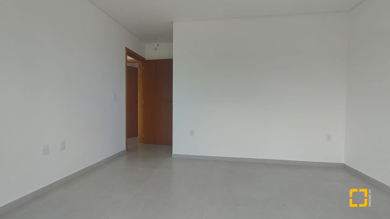 Casa com 90m², 4 quartos (sendo 2 suítes), 1 garagem, no bairro Ingleses em Florianópolis