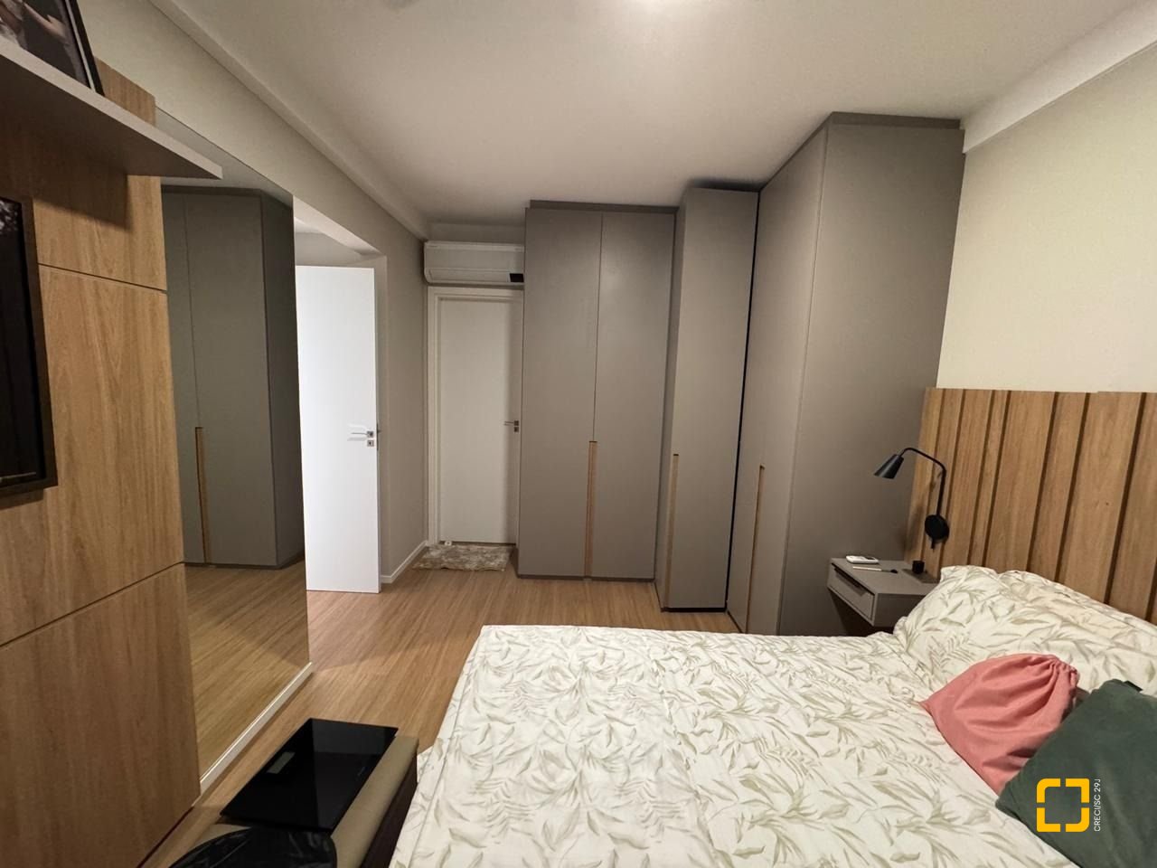 Apartamento com 87m², 4 quartos (sendo 1 suíte), 2 garagens, no bairro Jardim Atlântico em Florianópolis