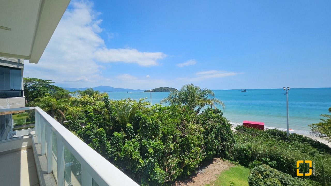 Apartamento com 116m², 4 quartos (sendo 1 suíte), 1 garagem, no bairro Canasvieiras em Florianópolis