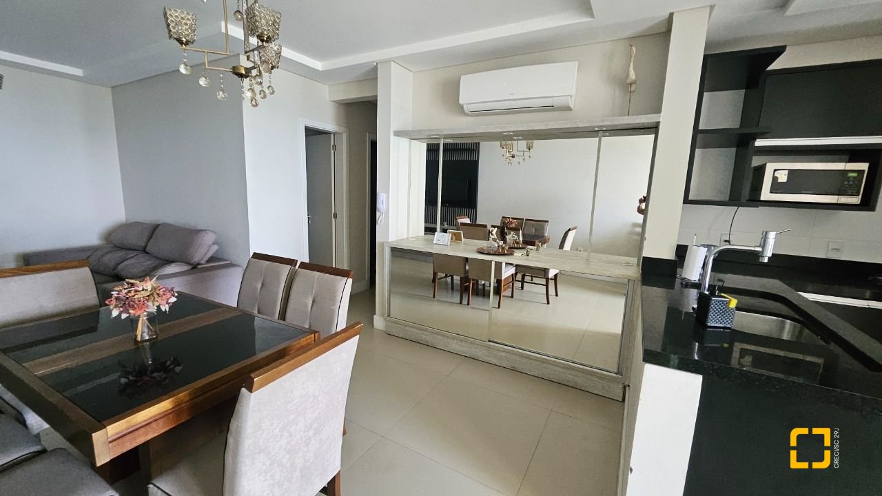 Apartamento com 116m², 4 quartos (sendo 1 suíte), 1 garagem, no bairro Canasvieiras em Florianópolis