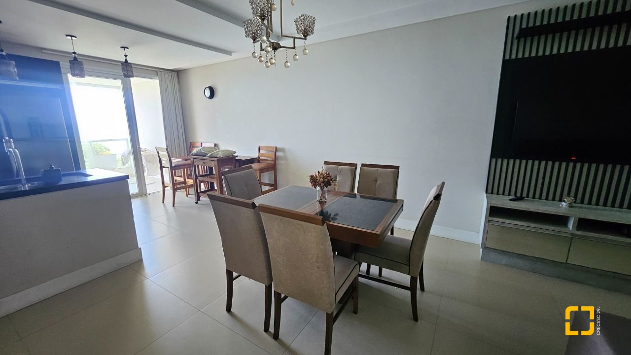 Apartamento com 116m², 4 quartos (sendo 1 suíte), 1 garagem, no bairro Canasvieiras em Florianópolis