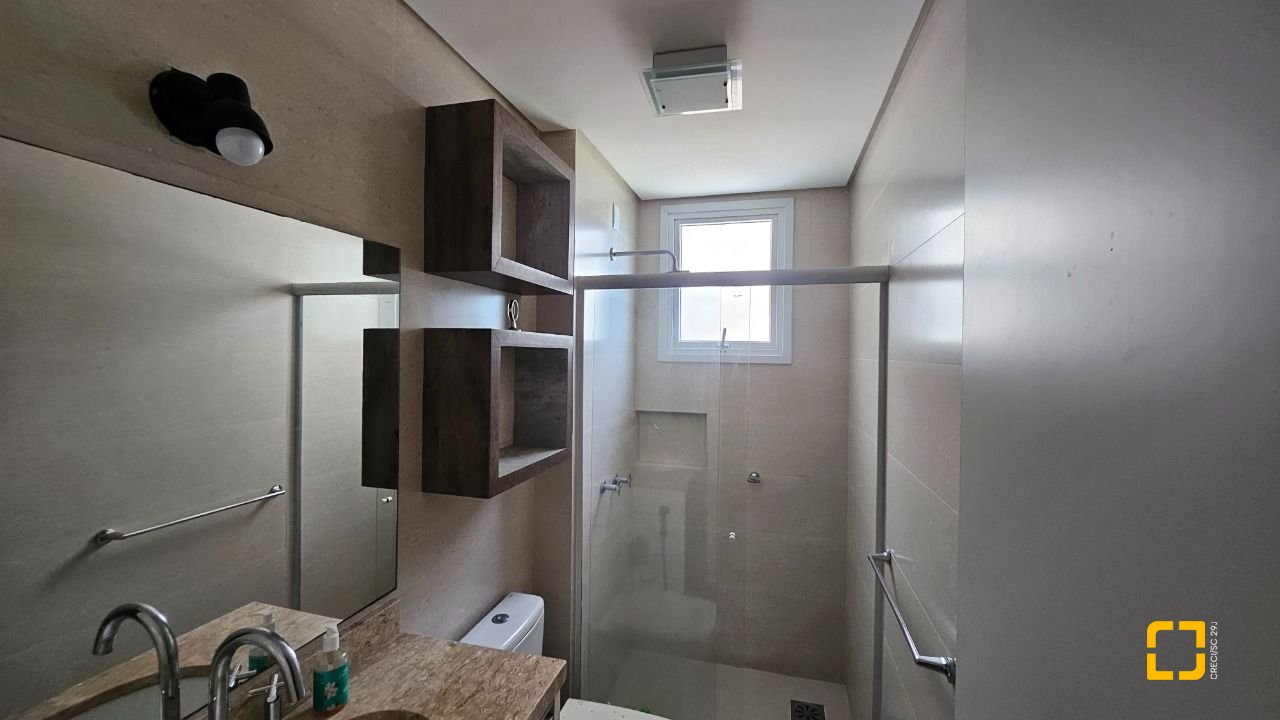 Apartamento com 116m², 4 quartos (sendo 1 suíte), 1 garagem, no bairro Canasvieiras em Florianópolis