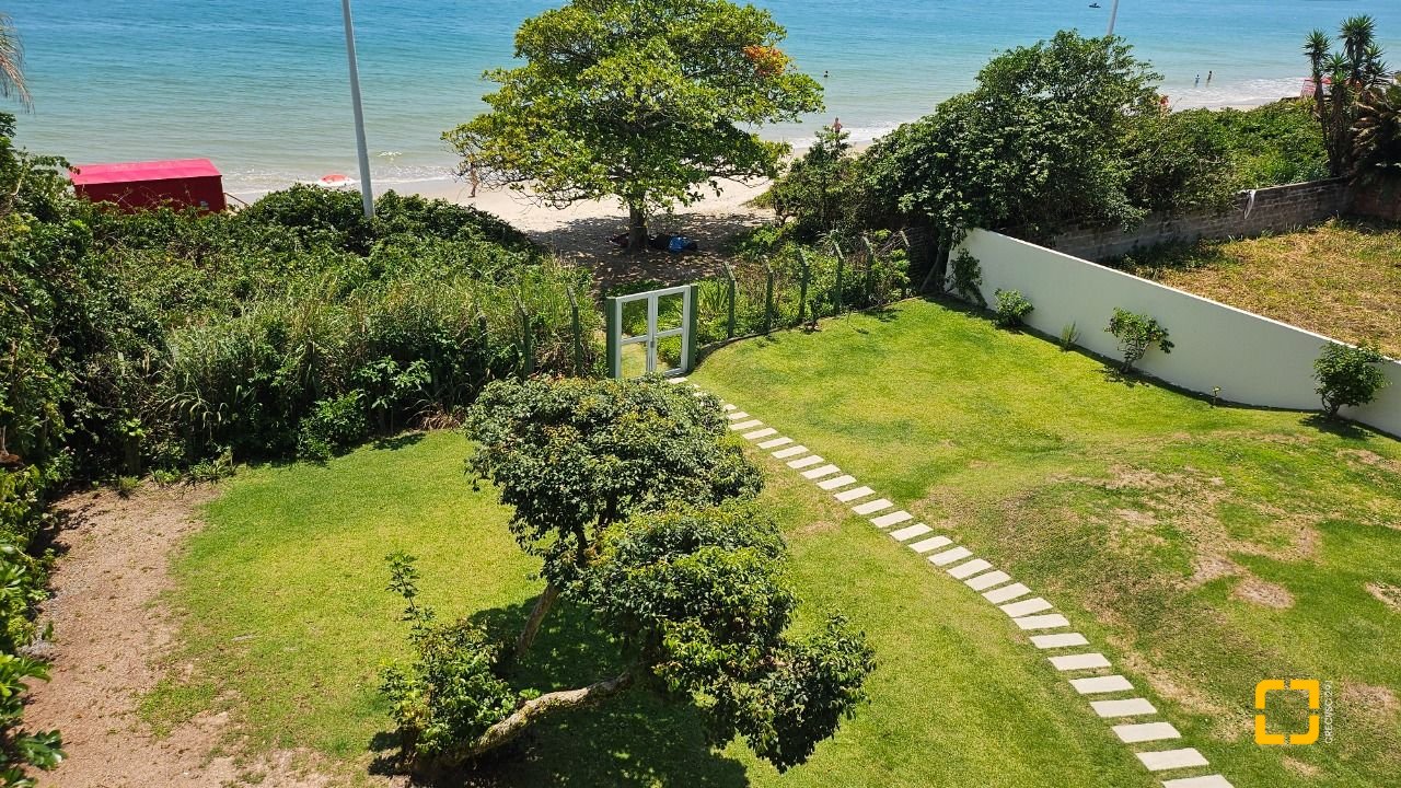 Apartamento com 116m², 4 quartos (sendo 1 suíte), 1 garagem, no bairro Canasvieiras em Florianópolis