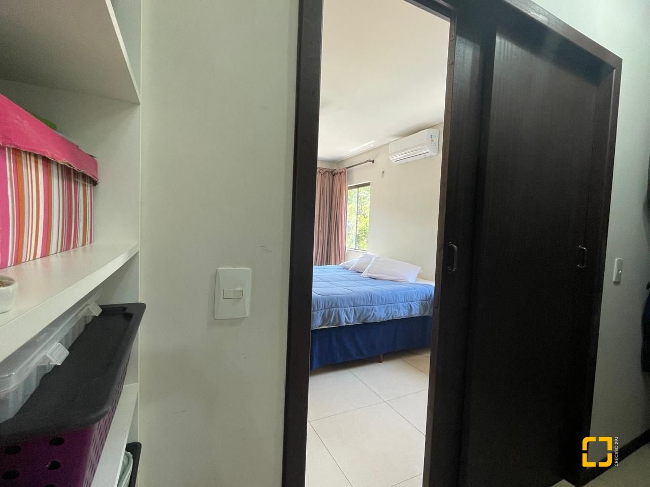 Casa de Condomínio com 225m², 5 quartos, 3 garagens, no bairro Campeche em Florianópolis