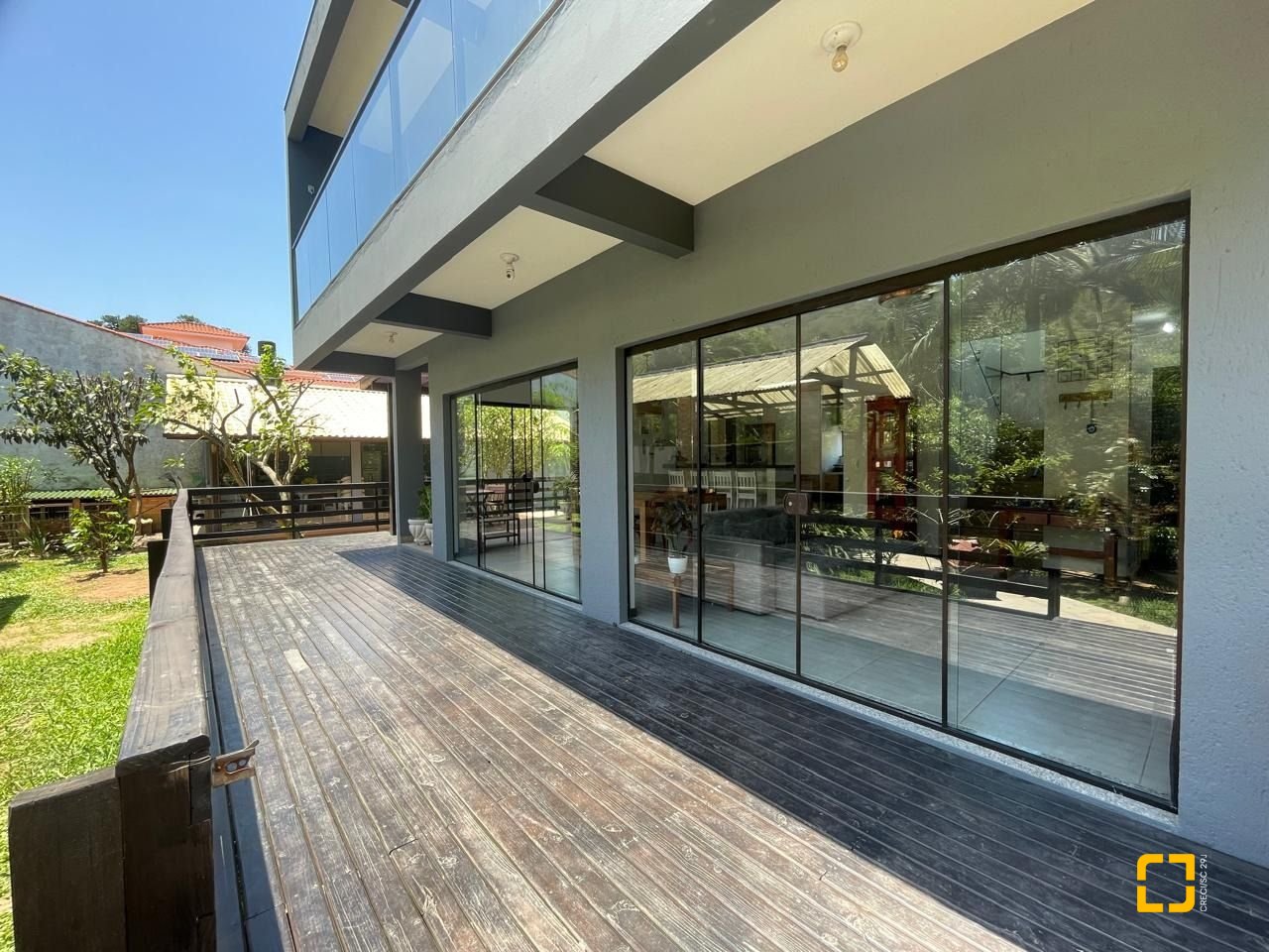 Casa de Condomínio com 225m², 5 quartos, 3 garagens, no bairro Campeche em Florianópolis