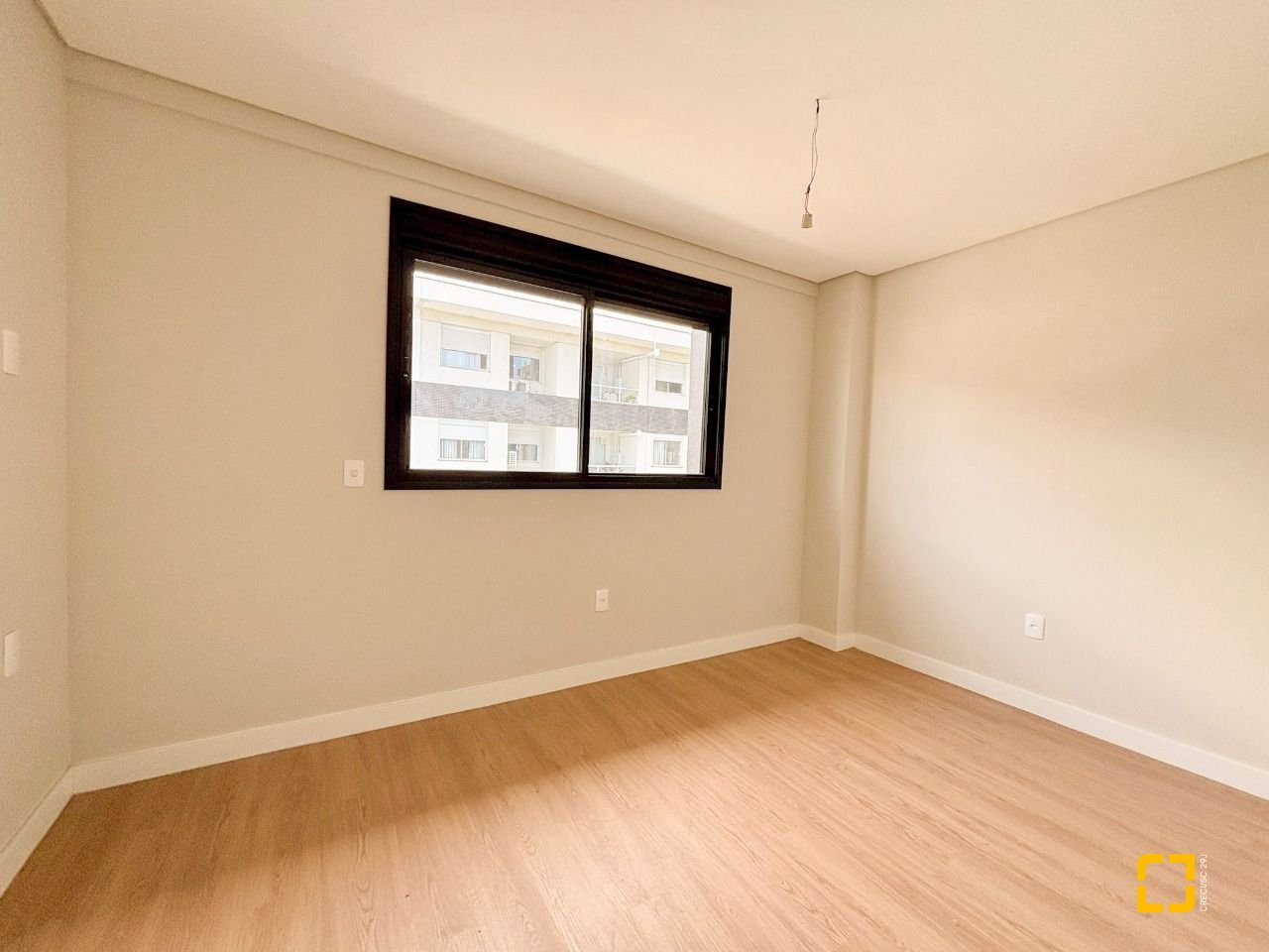 Casa com 201m², 4 quartos (sendo 2 suítes), 2 garagens, no bairro Ingleses do Rio Vermelho em Florianópolis