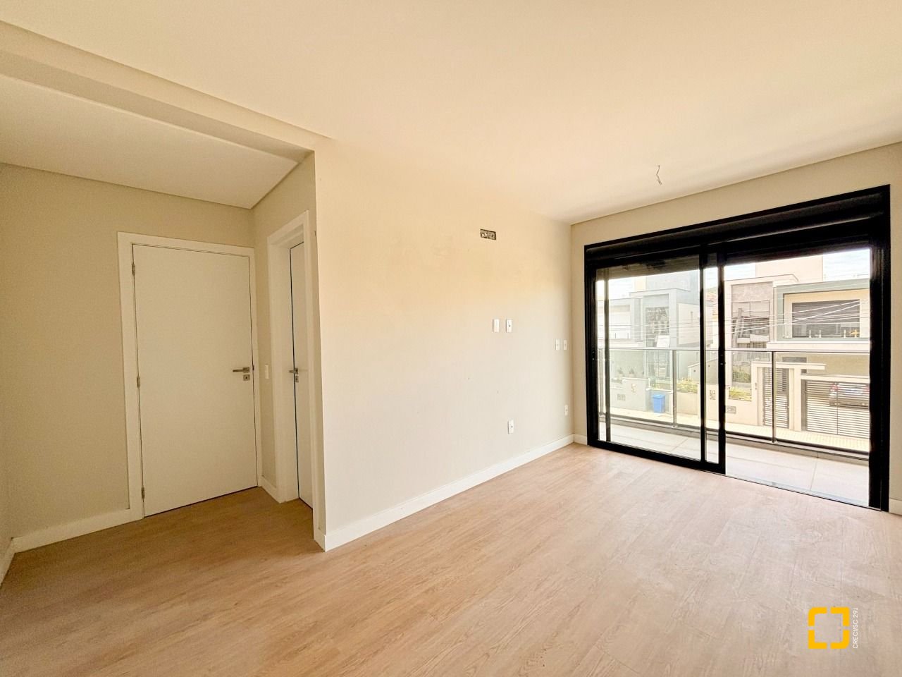 Casa com 201m², 4 quartos (sendo 2 suítes), 2 garagens, no bairro Ingleses do Rio Vermelho em Florianópolis