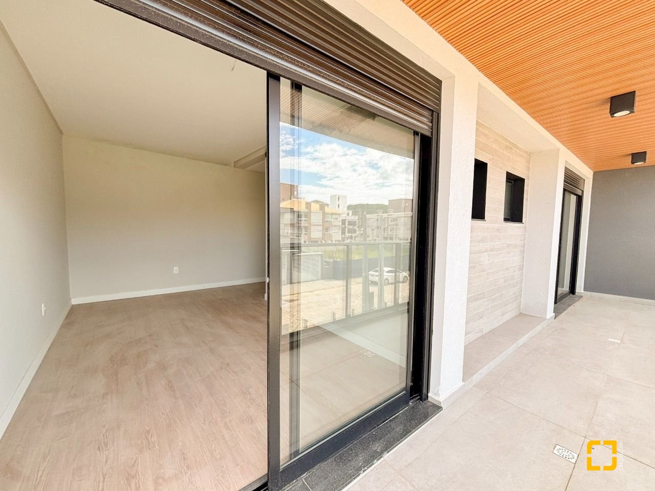 Casa com 201m², 4 quartos (sendo 2 suítes), 2 garagens, no bairro Ingleses do Rio Vermelho em Florianópolis
